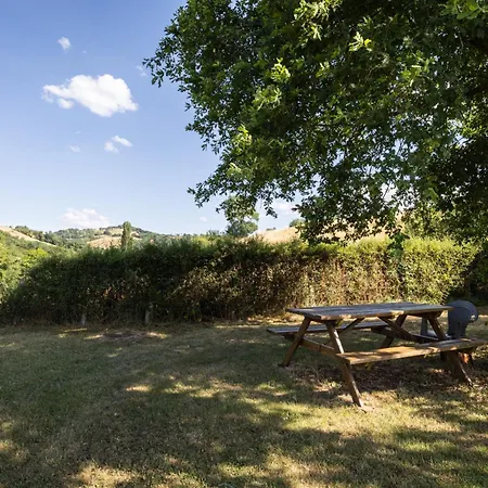 Le Bousquetou - Aveyron * Saint-Christophe-Vallon